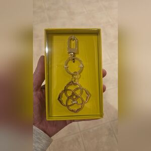 Kendra Scott Gold DIRA Medallion Keychain